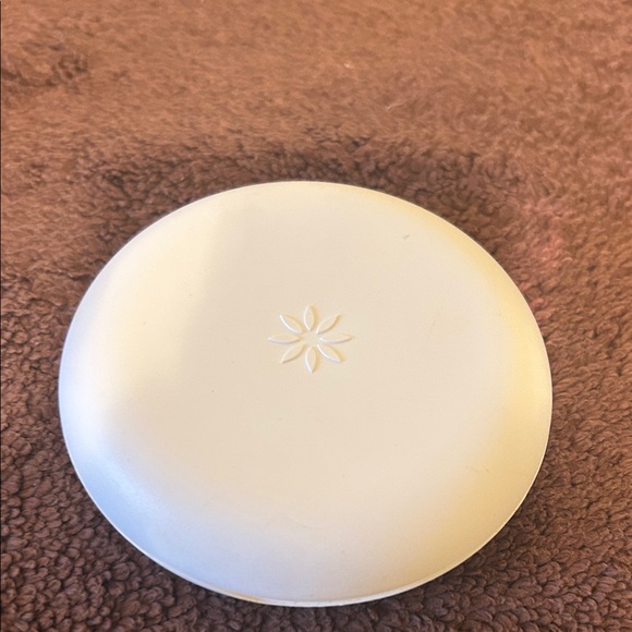 Invisalign Round Aligner Case - Picture 3 of 4